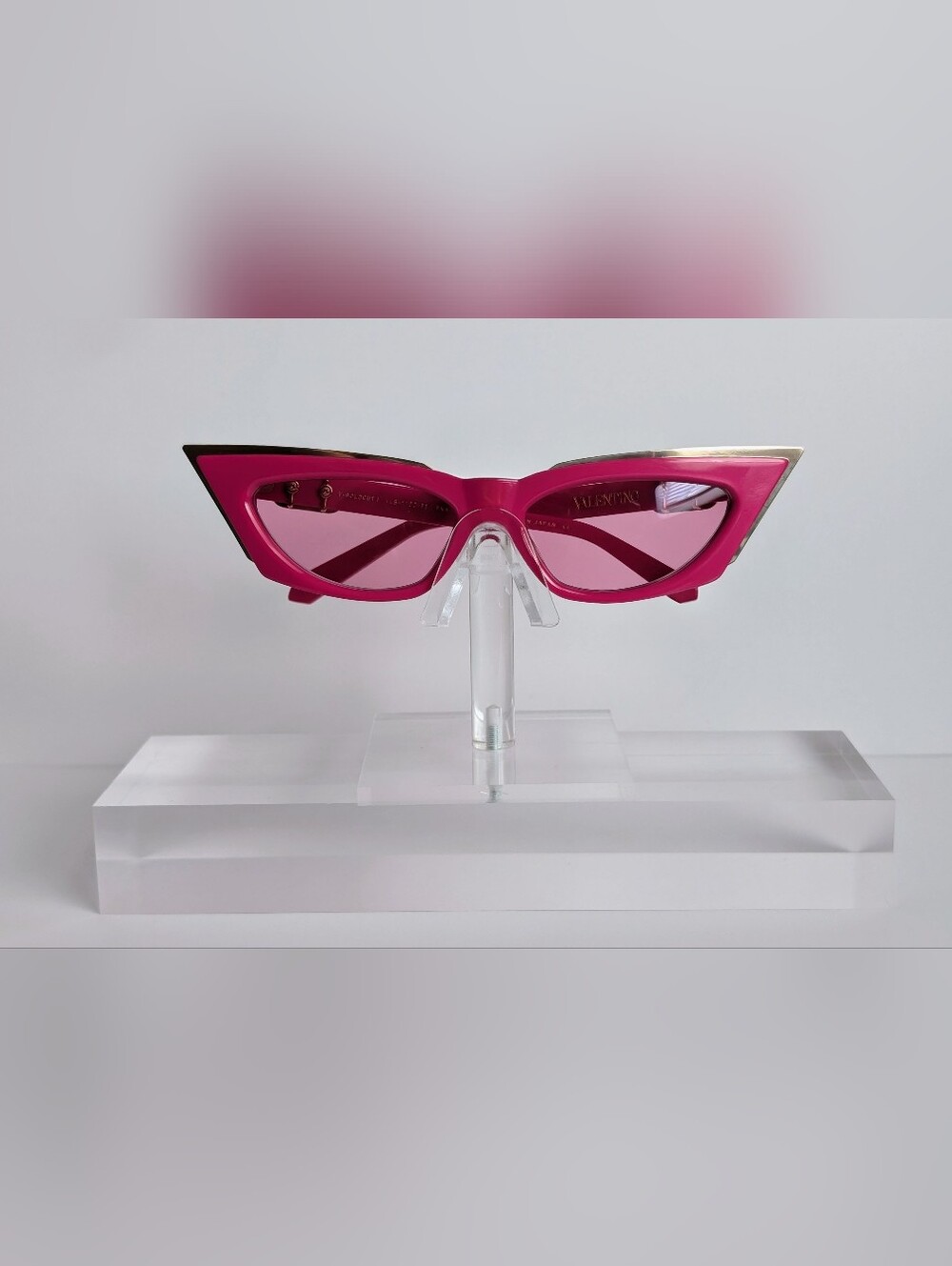 Valentino Pink Cat Eye Sunglasses VLogo Goldcut VLS-113C NWT